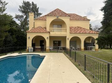 Casa · 193m² · 4 Ambientes · Country Saint Thomas Sur Canning