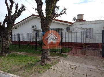 Casa de 5 ambientes, La Matanza · Venta Casa en Guacamayo 1548 Esq. Guatambu, Barrio Bemme, Ciudad Evita. Secc 3ra
