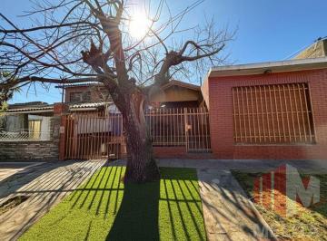 Casa de 3 ambientes, La Matanza · Casa en Venta en Tapiales