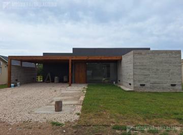 Casa · 190m² · 6 Ambientes · 2 Cocheras · Casa a Estrenar en Costa Esmeralda