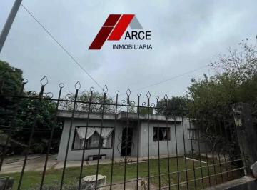 Casa de 8 ambientes, Córdoba · Casa Esquina en Arguello Norte