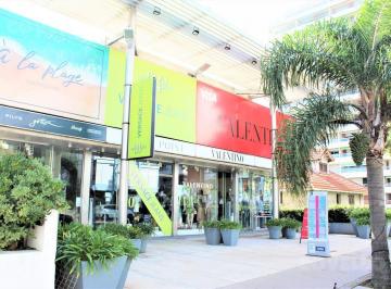 Local comercial · 196m² · Alquiler Local Península Punta del Este