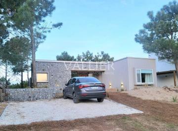 Casa · 200m² · 4 Ambientes · 1 Cochera · Casa en Alq. Temporario en Costa Esmeralda, Costa Atlántica, Buenos Aires