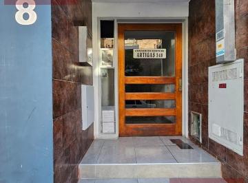 Departamento · 42m² · 4 Ambientes · Centro - Departamento de un Dormitorio en Venta con Balcón