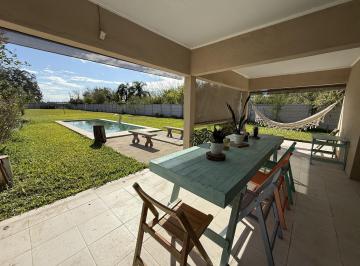 Quinta vacacional · 630m² · 3 Ambientes · Casa Quinta en Loteo Bascolo