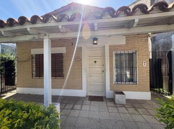Casa · 150m² · 6 Ambientes · Casa 6 Ambientes en Venta en Ituzaingo