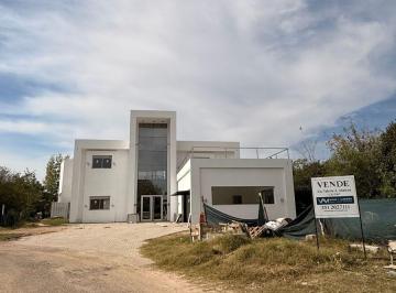 Casa de 10 ambientes, Córdoba · Altos del Chateau Casa en Venta a Estrenar!