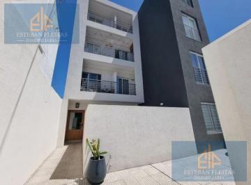 Departamento · 39m² · 2 Ambientes · Venta Departamentos de Pozo en Villa Luzuriaga