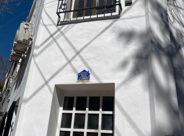 Casa de 5 ambientes, Almirante Brown · Cómodo y Luminoso Triplex en Bouchard 1398. Adrogué
