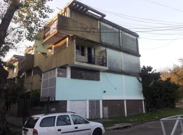Departamento de 3 ambientes, Lanús · Oportunidad de Inversion! Depto 3 Amb C/ Patio Libre!