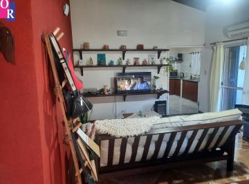 Casa · 120m² · 3 Ambientes · 1 Cochera · Casa en Berazategui