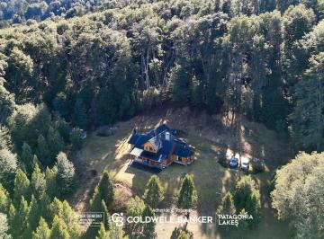 Campo · 1090000ha · Venta Lote/terreno con Casa en Campo de 109 Has Exclusivas Frente Al Lago Nahuel Huapi Villa La Ango