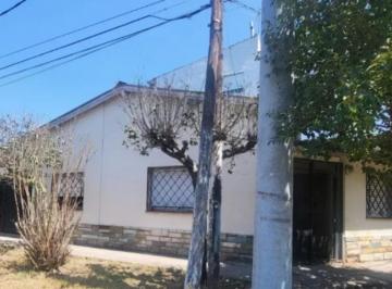 Casa · 150m² · 3 Ambientes · Atencion Inversores