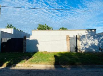 Casa · 100m² · 3 Ambientes · 1 Cochera · Casa a Terminar en Areco