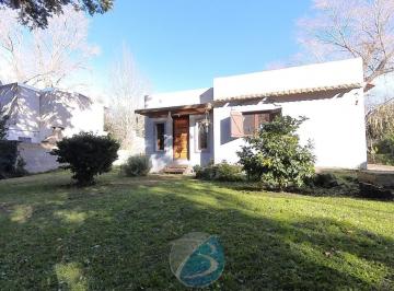 Casa · 138m² · 3 Ambientes · Casa 3 Ambientes con Parque Barrio El Tejado!