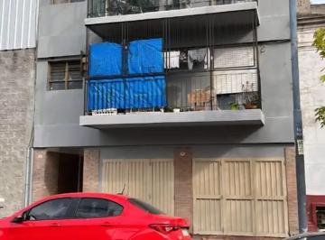 Departamento de 2 ambientes, Floresta · Av Lacarra 200, Piso 5