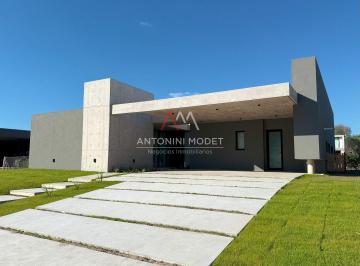 AMN-AMN-3746_2 · Casa en Venta en Pilara - La Calesa