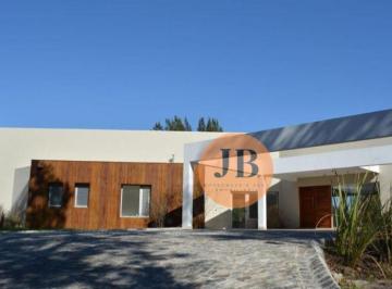 Casa de 4 ambientes, Luján · Casa 4 Ambientes!venta!