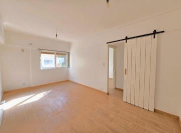 Departamento · 42m² · 3 Ambientes · Departamento de 3 Ambientes en Venta en Ramos Mejía