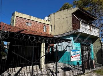 Casa · 100m² · 5 Ambientes · 2 Cocheras · Casa en Venta - Merlo Norte