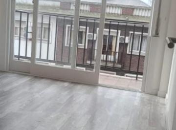 Departamento · 43m² · 2 Ambientes · Departamento 2 Ambientes a La Calle con Dependencia y Baño de Servicio en El Centro