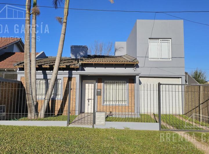 Casa · 90m² · 3 Dormitorios · 2 Cocheras