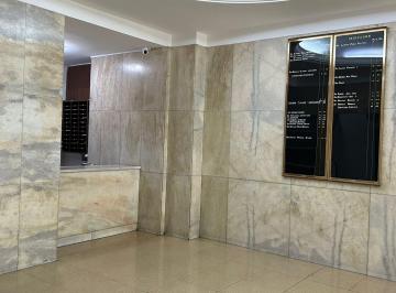 Oficina comercial · 75m² · 4 Ambientes · Oficina en Tribunales en Venta