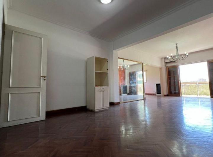 Departamento · 150m² · 8 Ambientes