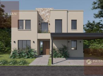 Casa · 200m² · 4 Ambientes · 2 Cocheras · Casa 4 Ambientes en Barrio Cerrado con Portón en Venta