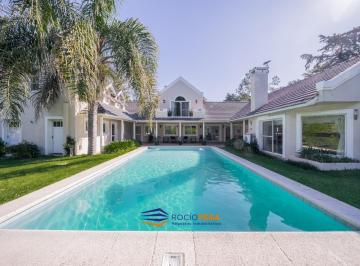 Casa · 500m² · 5 Ambientes · 3 Cocheras · Casa en Venta en Country San Diego, Moreno