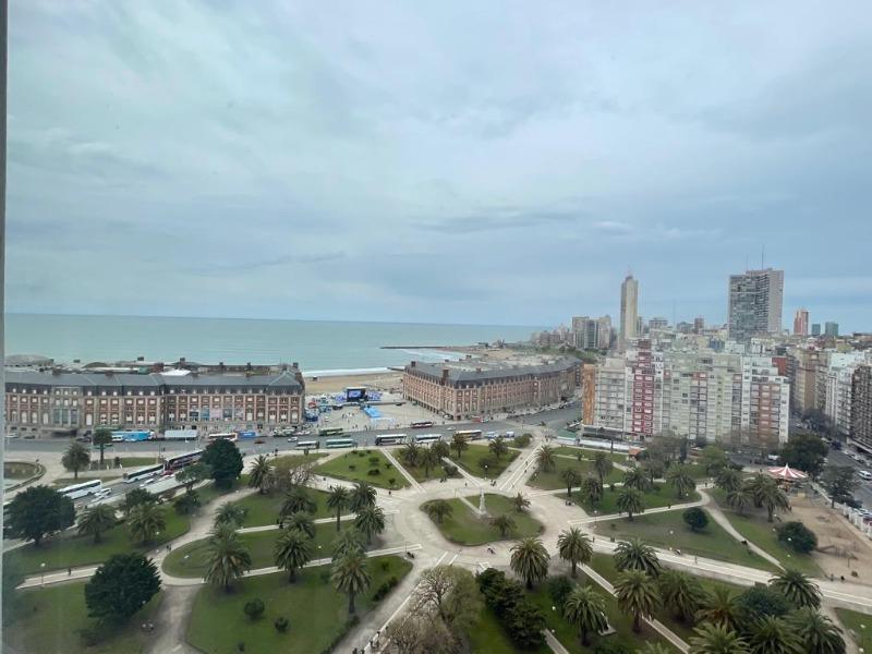 Depto monoambiente 25m² con cochera y balcón — Macrocentro