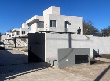 INGRESO AL HOUSING · Duplex. Housing 8 C. Av Bodereau 8230