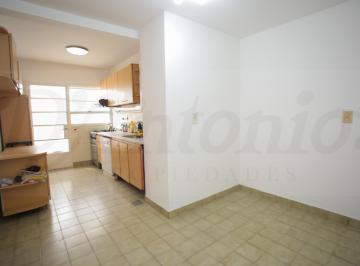 Departamento · 94m² · 4 Ambientes · 1 Cochera · Departamento de 4 Ambientes con Dependencia, Cochera Fija y Baulera – Excelente Ubicación