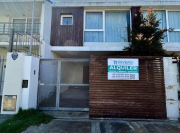 Casa · 3 Dormitorios · 1 Cochera · Duplex de 4 Amb Alquiler