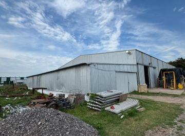 Bodega-Galpón de 8 ambientes, Sauce Viejo · Propiedad Industrial Completa Terreno, Galpones y Oficina