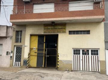 Bodega-Galpón · 195m² · 1 Cochera · Galpon en Venta en Villa Lynch de 200 m²