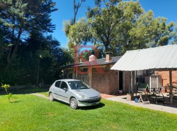 Quinta vacacional · 200m² · 3 Ambientes · Lp - Venta! Nuevo Valor Hermosa Quinta con Pileta en Bosques