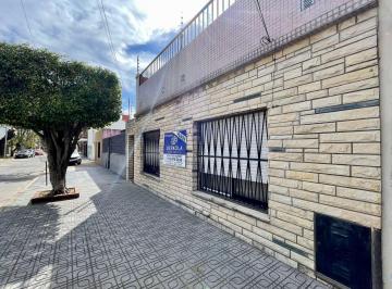 Casa · 125m² · 6 Ambientes · Venta Casa Multifamiliar - 2 Unidades de 3 Ambientes