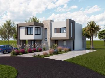Casa · 220m² · 5 Ambientes · Casa en Santa Elisa, Pilar del Este.