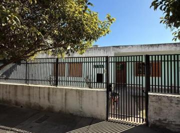 Casa · 117m² · 4 Ambientes · 1 Cochera · Casa en Venta en Barrio Villa Claret