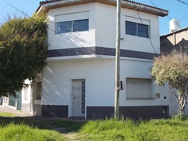Casa · 100m² · 6 Ambientes · 1 Cochera