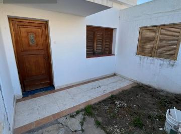 Casa · 123m² · 4 Dormitorios · Venta - Oportunidad - Casa Alta Cordoba - Patio, 4 Dorm.