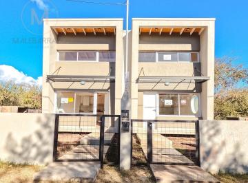 Casa · 160m² · 4 Ambientes · Dos Departamento en Merlo con Gas Natural Para Renta!