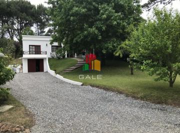 Foto1 · Gradable Casa en Zona Muy Tranquila y Arbolada