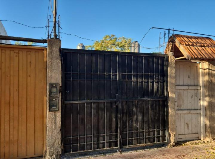 Casa · 50m² · 6 Ambientes · 1 Cochera
