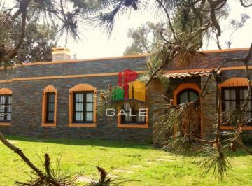 Foto1 · En Tio Tom Bonita Casa con 3 Dorm.