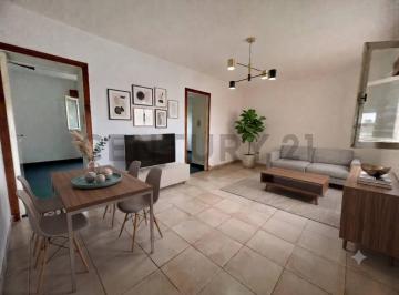 Departamento · 68m² · 4 Ambientes · Venta de Departamento 3 Dorm. en Tigre Centro 4 Ambientes con Patio
