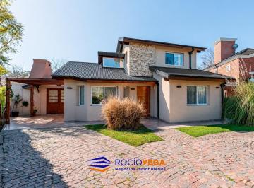 Casa · 190m² · 4 Ambientes · 1 Cochera · Casa en Venta en Country Banco Provincia, Moreno 100