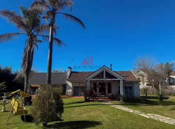 Casa · 101m² · 3 Ambientes · Casa en Venta en Barrio Parque Los Pinos, Exaltación de La Cruz, G. B. a. Zona Norte