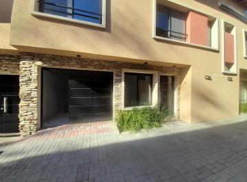 Casa de 4 ambientes, Almirante Brown · Duplex a Estrenar